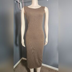Classic Ribbed Midi Dress - Brown